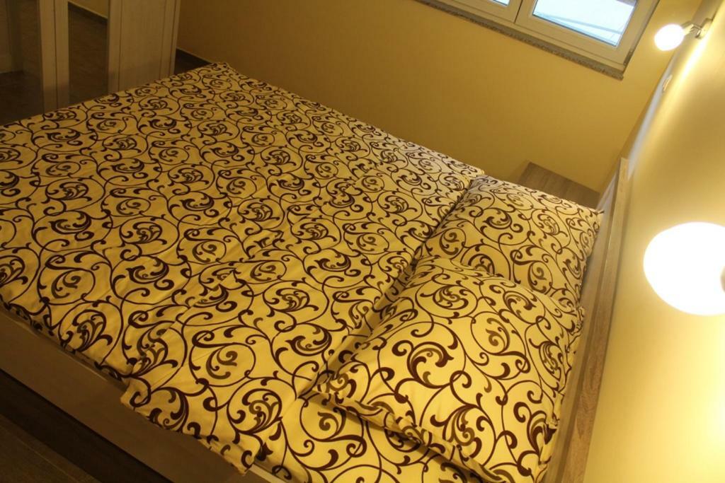 Apartment Sax Jezera Bagian luar foto