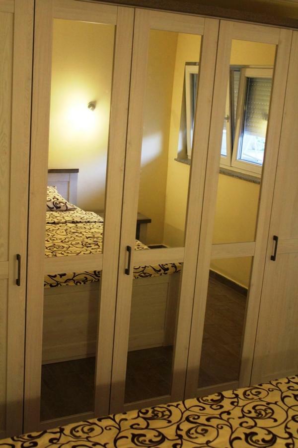Apartment Sax Jezera Bagian luar foto