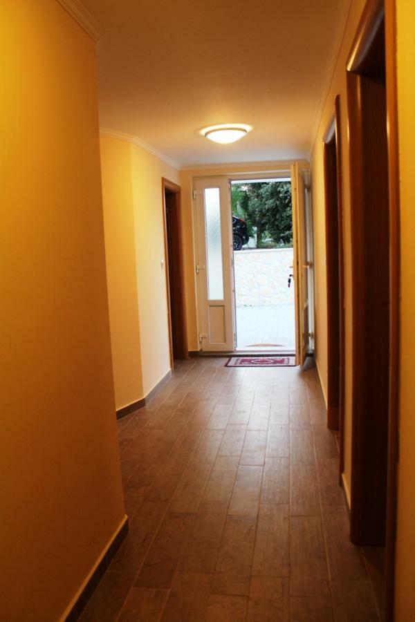 Apartment Sax Jezera Bagian luar foto