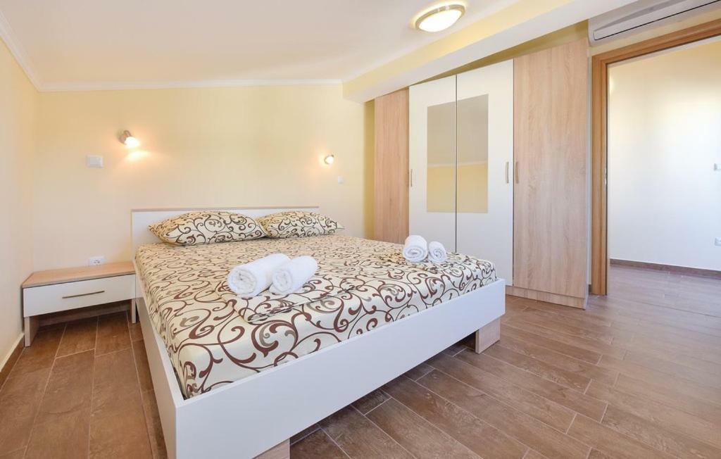 Apartment Sax Jezera Bagian luar foto