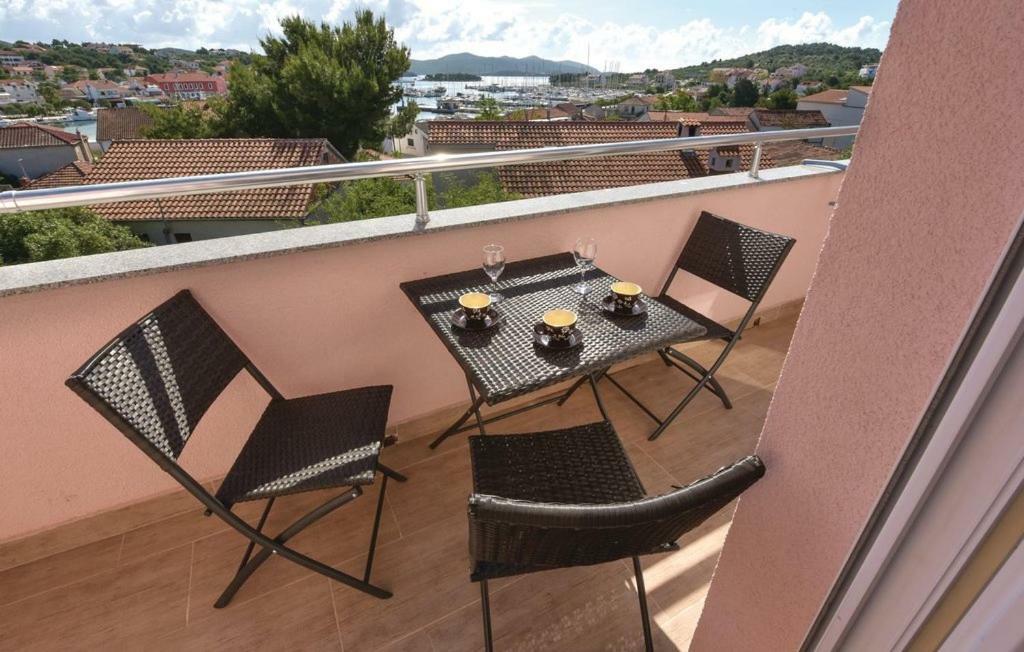 Apartment Sax Jezera Bagian luar foto