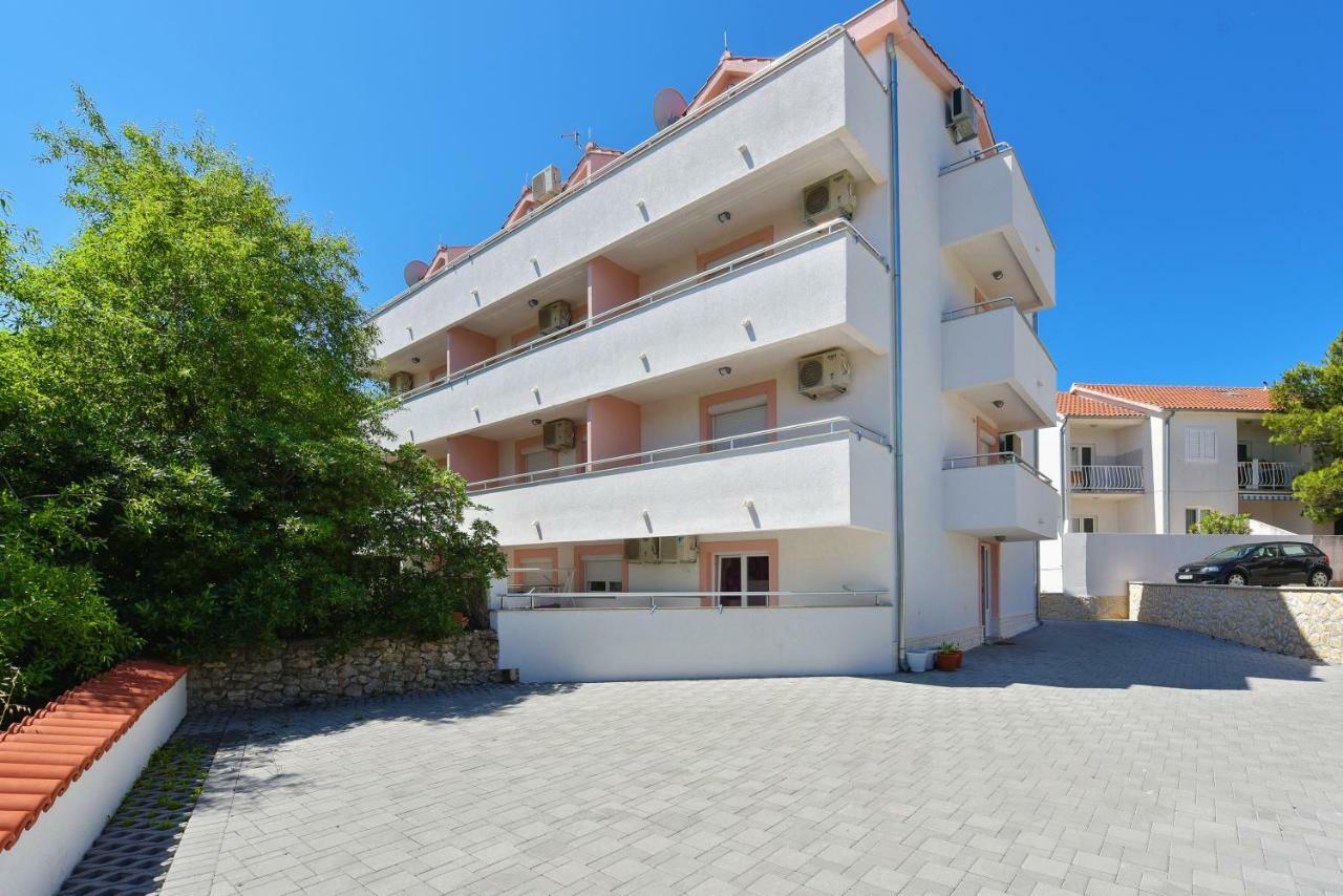 Apartment Sax Jezera Bagian luar foto